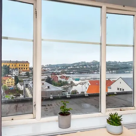 Lejlighed Bright With A Sea View In The Center Of Arendal