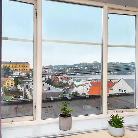 Bright With A Sea View In The Center Of